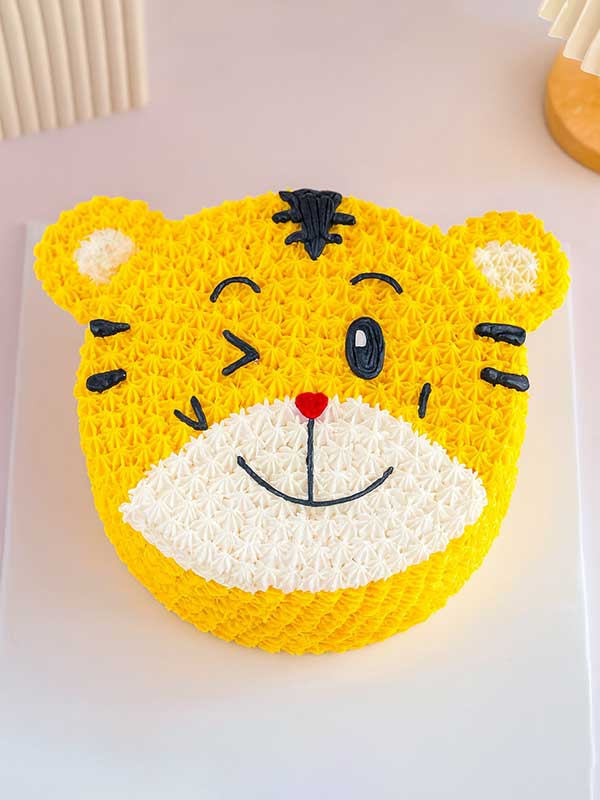 Cute Tiger Cake