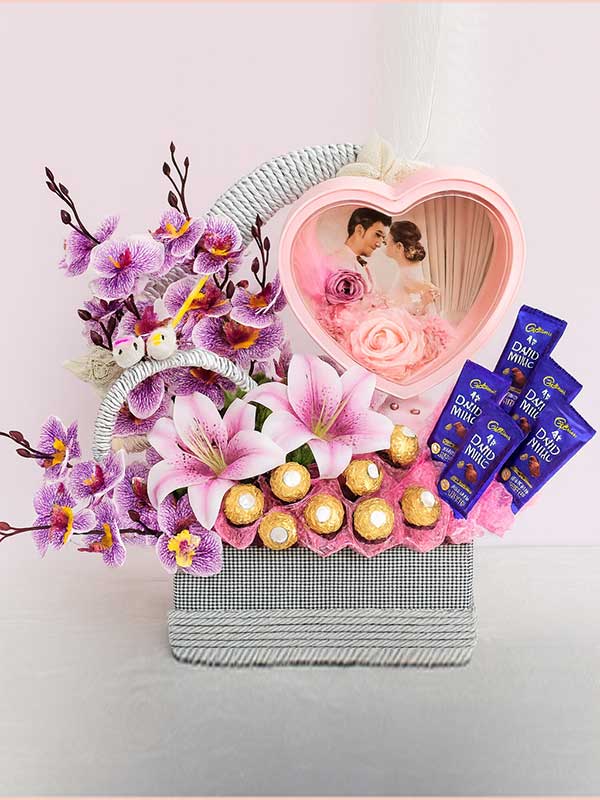 Romantic Luxe Delight Box
