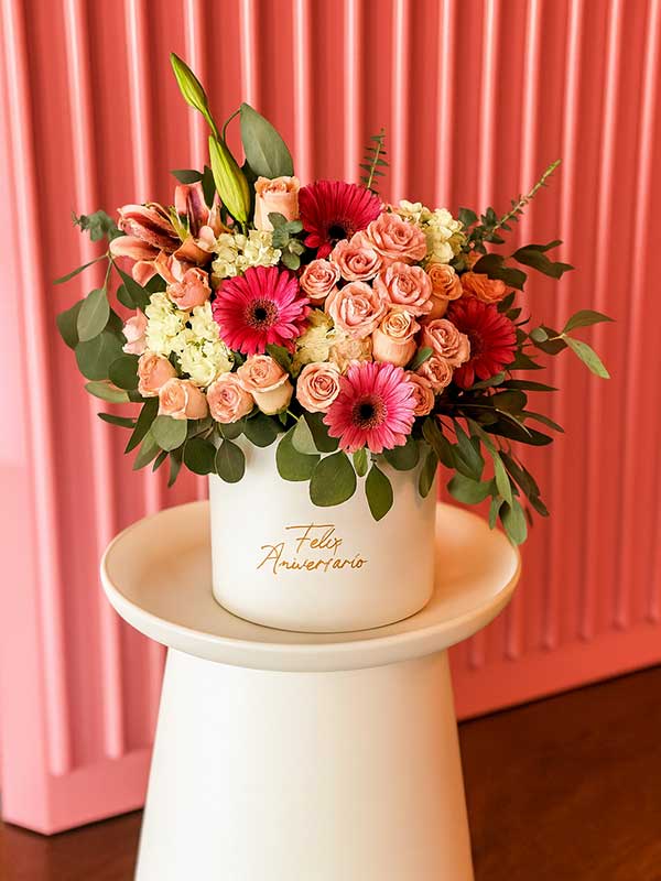 White Luxe Round Box