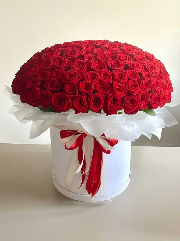 Royal 200 Red Rose Box