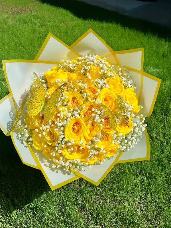 Butterfly Yellow Rose Bouquet