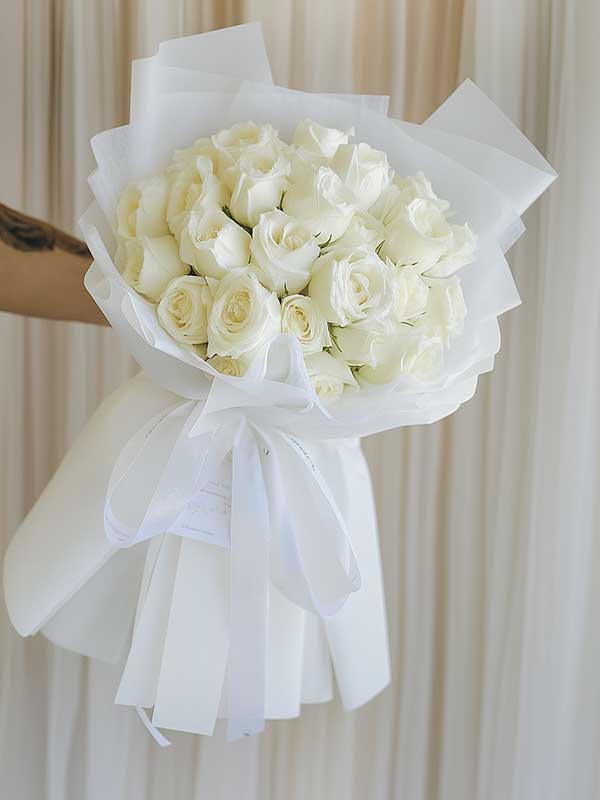 Pearl Serenity Bouquet